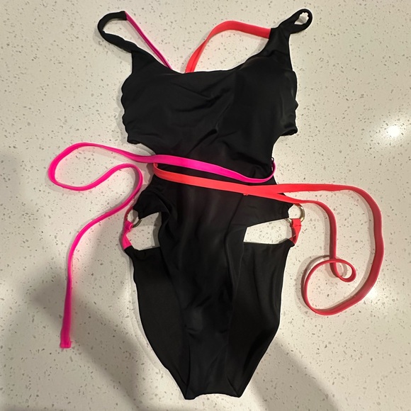 Swimsuits for All - Ashley Graham Throwback Monokini Bathing Suit - Picture 3 of 6
